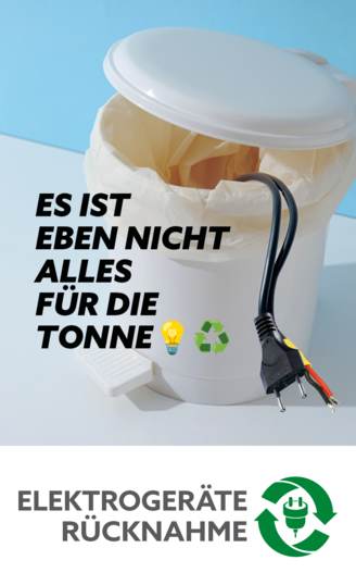 Foto eines Kabels im Abfalleimer mit Aufschrift "Es ist eben nicht alles für die Tonne"